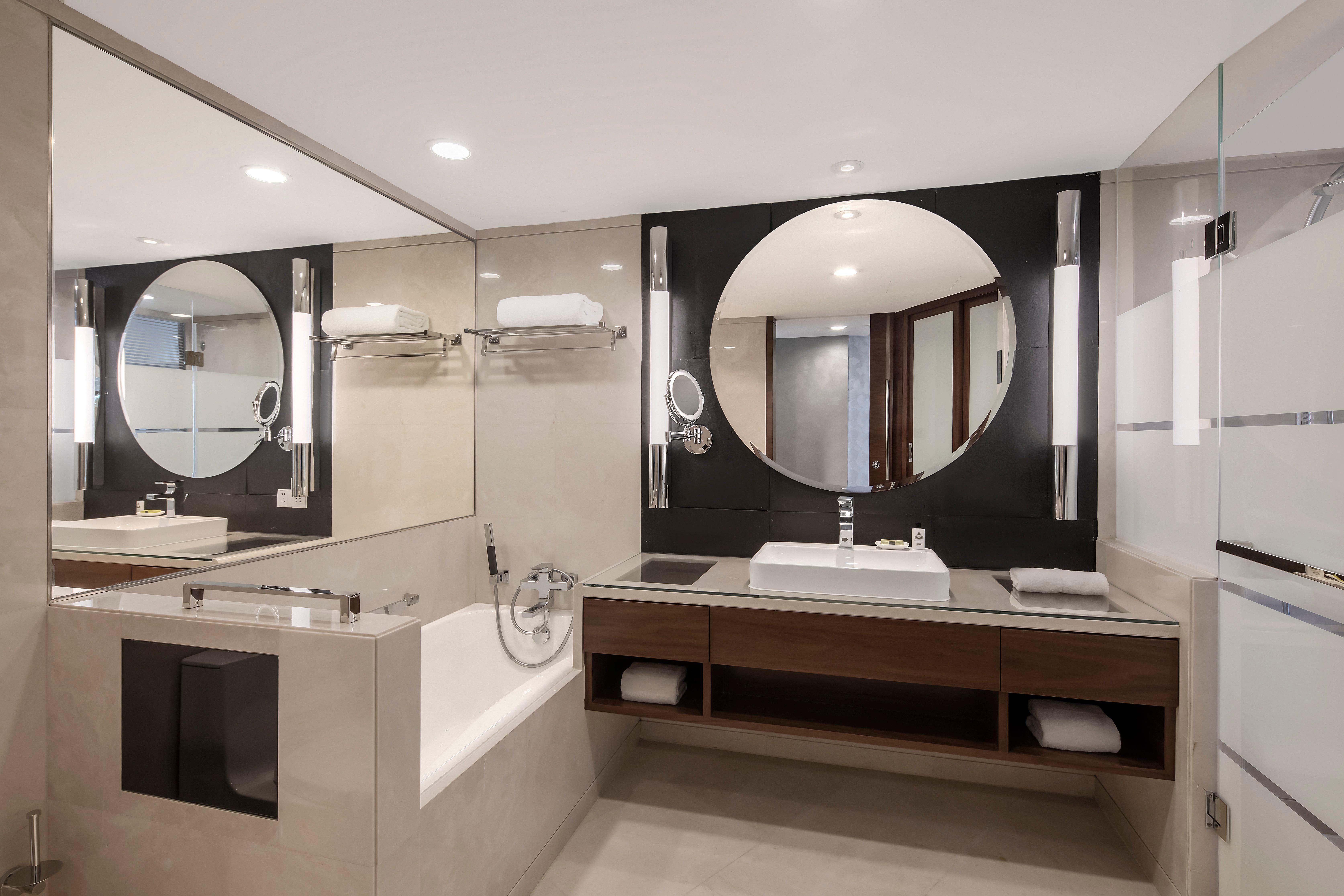 Intercontinental Shanghai Pudong By Ihg Exterior photo