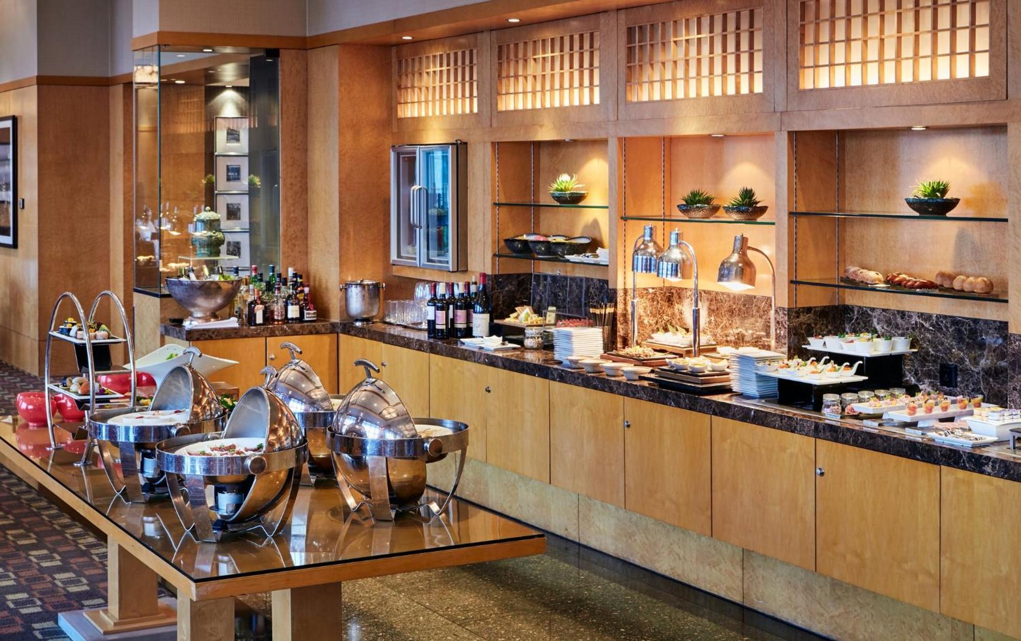 Intercontinental Shanghai Pudong By Ihg Exterior photo